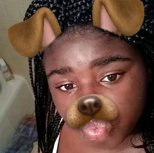 Meet your Posher, Derricka